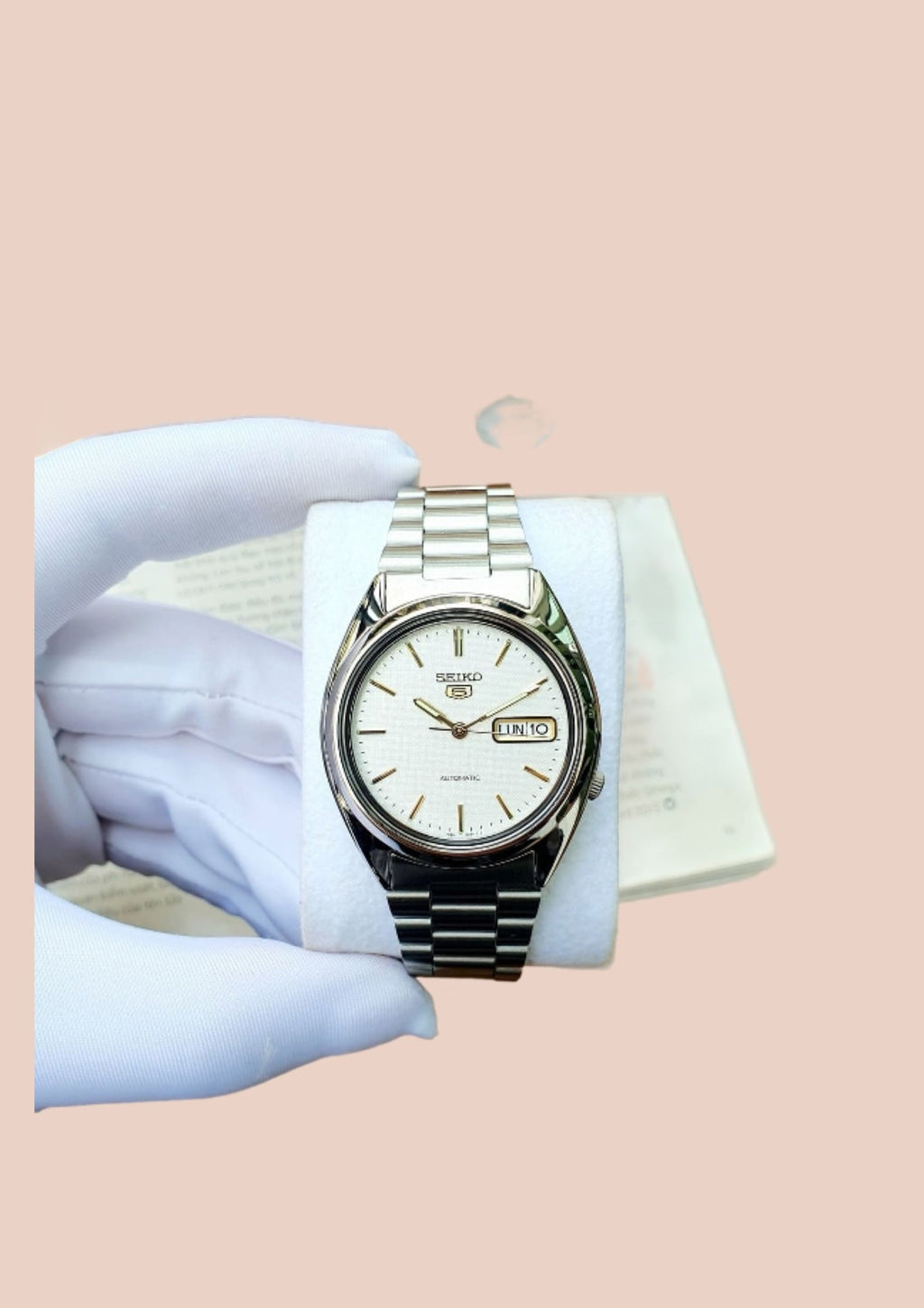 Seiko White Textured Dial Watch